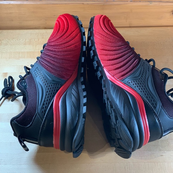 Mens size 7.5W red and‎ black trail shoe by Kricely. Great red to black colorway - Picture 5 of 10